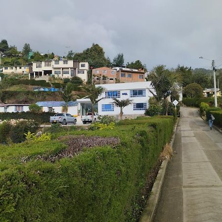 Hotel Colina Los Robles Gachancipa Eksteriør billede
