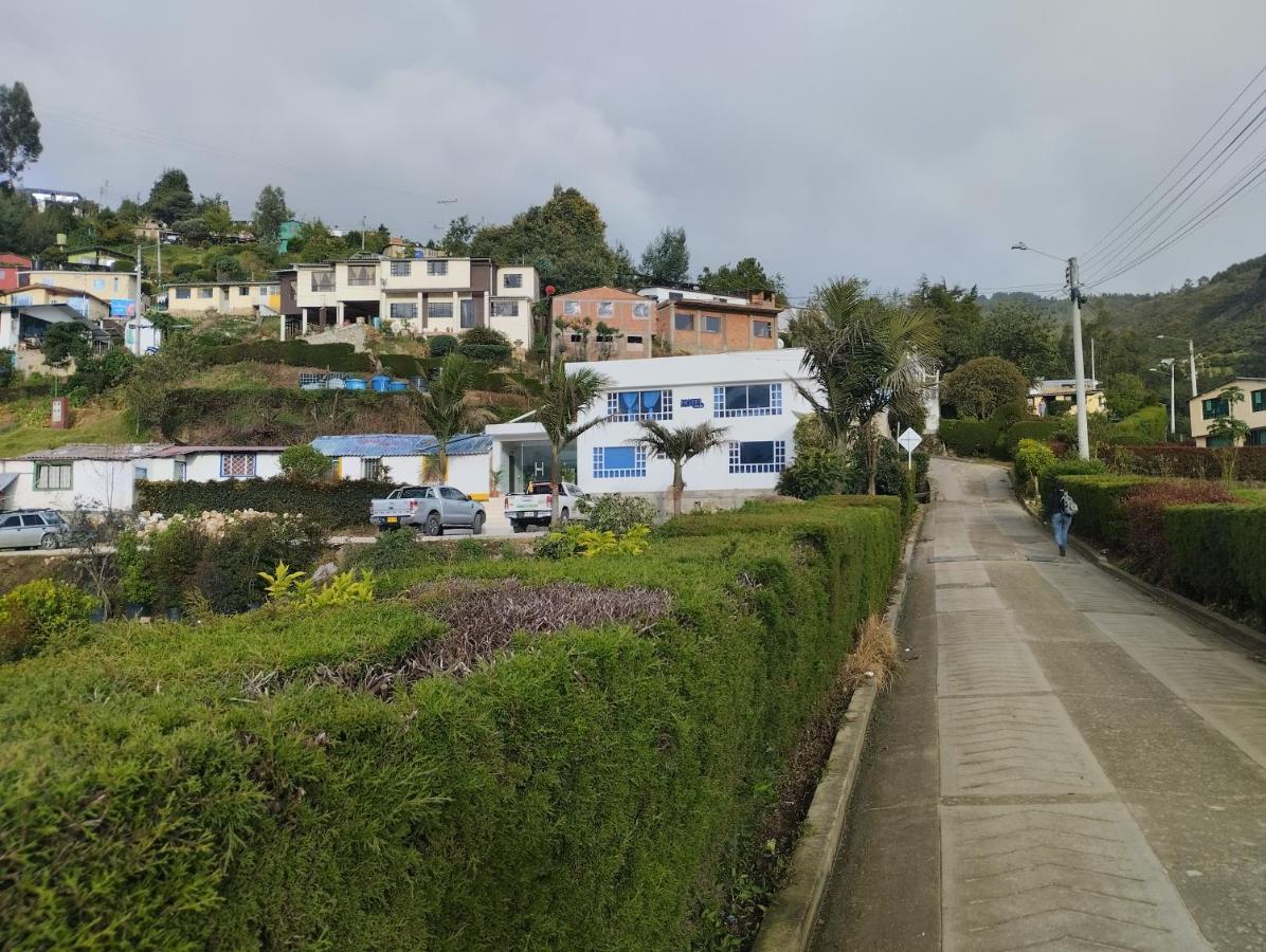 Hotel Colina Los Robles Gachancipa Eksteriør billede